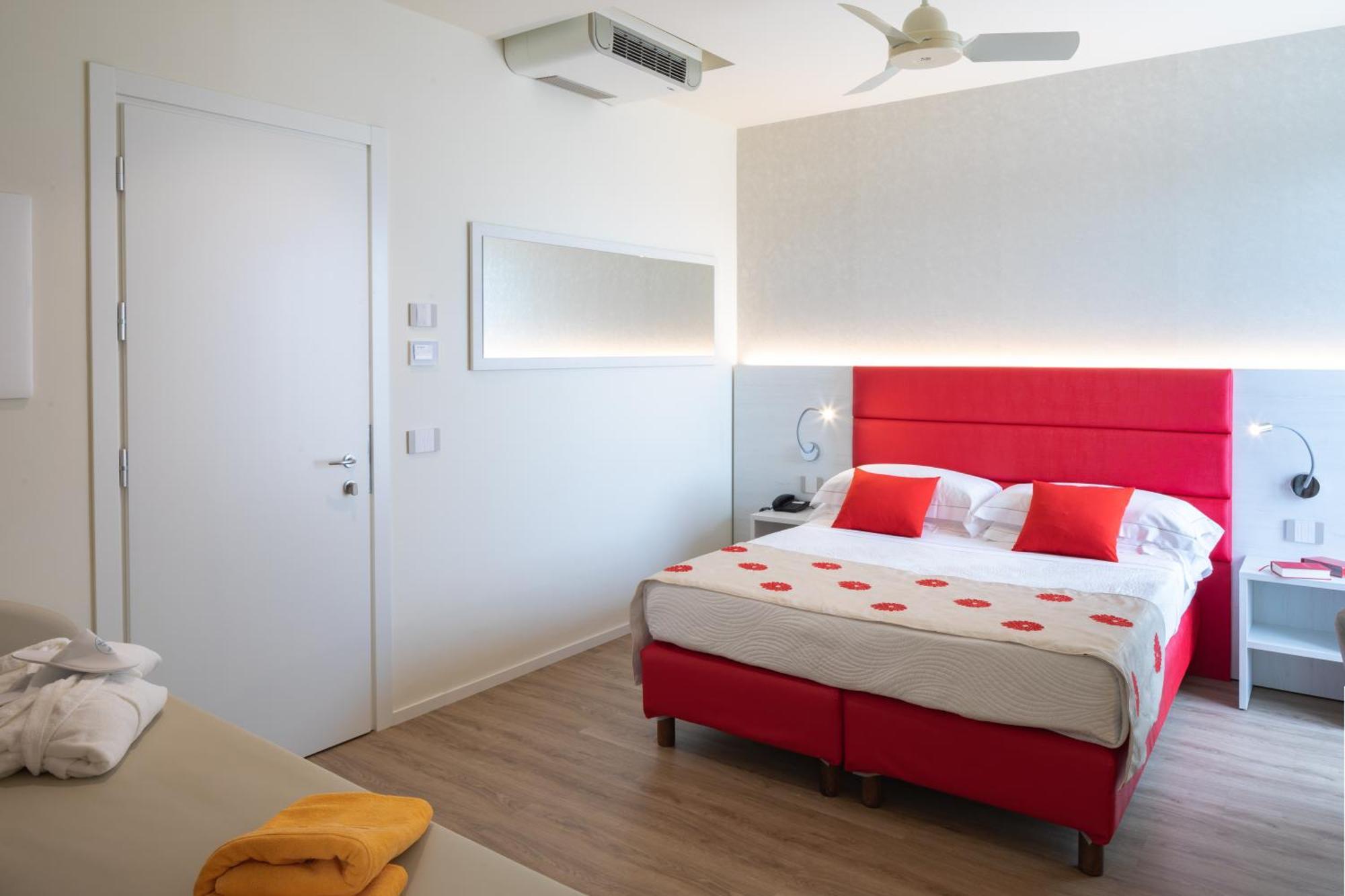 Una Hotels Imperial Beach Hotel 마로타 외부 사진